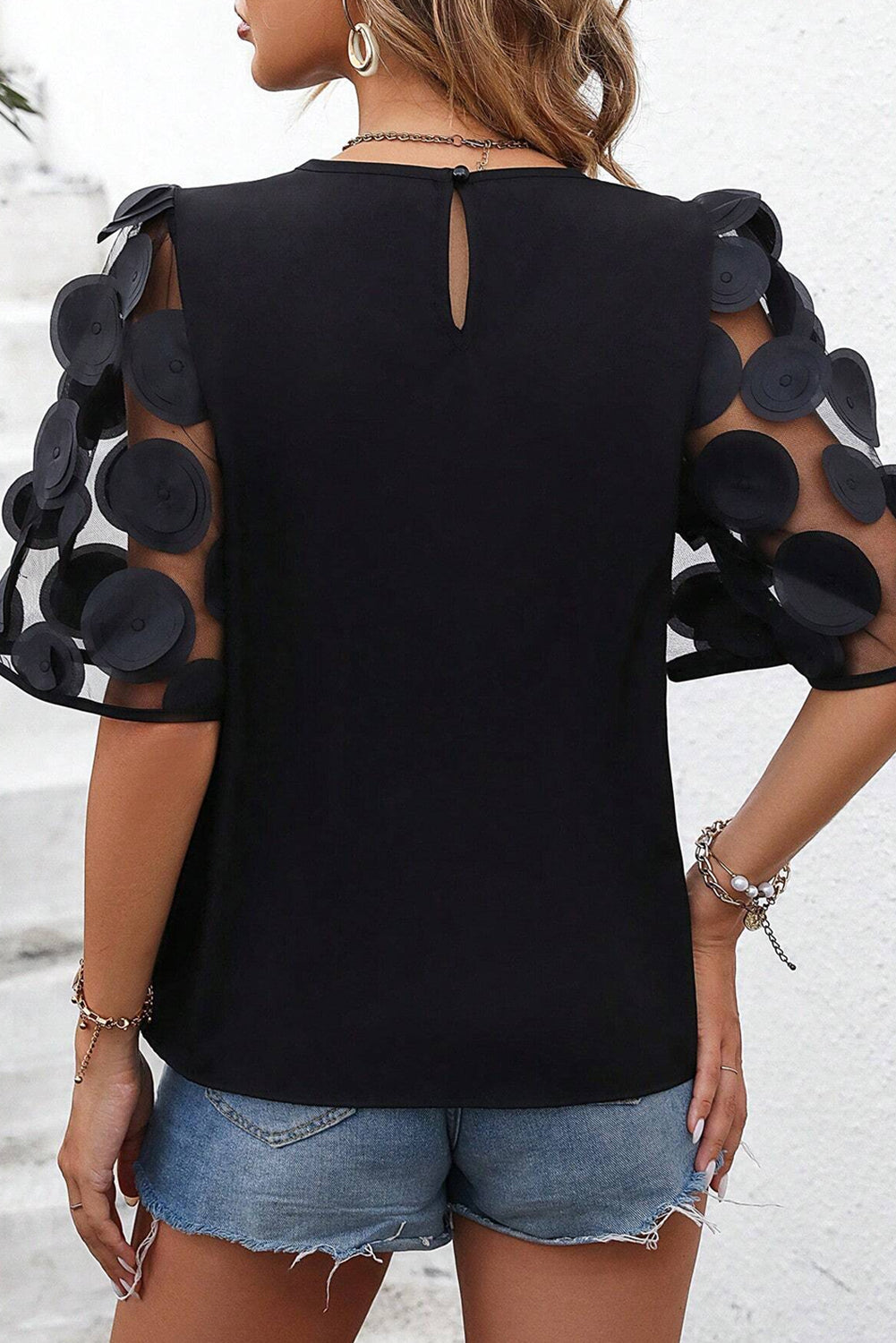 Applique Round Neck Half Sleeve Blouse